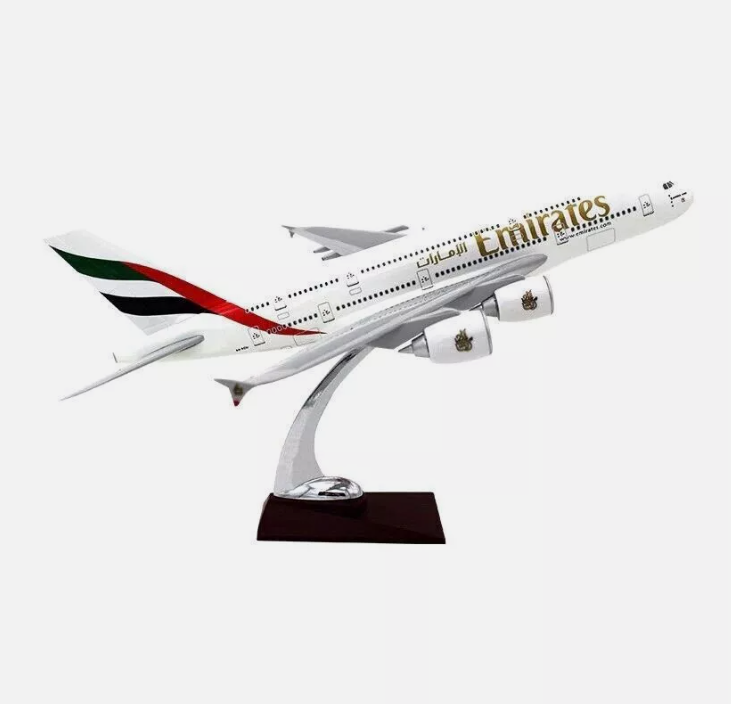 1:160 Fly Emirates A380 Plane Model / LED Light & Wheel Aircraft Model 45cm - Picture 6 of 30