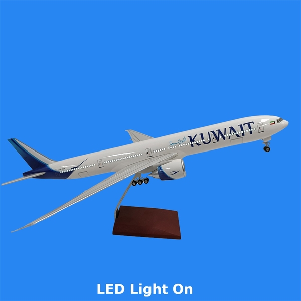 1:160 kuwait airline b777 plane model / led light wheel boeing aircraft model -Led Light &amp; Wheels