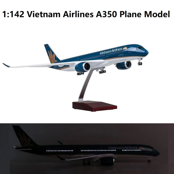 1:140 Vietnam A350 Plane Model / LED Light Wheel Airbus Aircraft Model 47cm