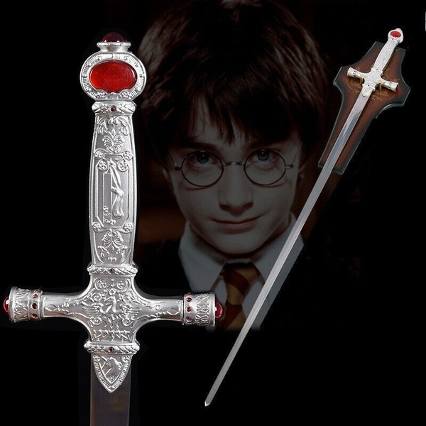 32'' Harry Potter Godric Wizzard Gryffindor Fantasy Sword &amp; Wall Plaque Collect